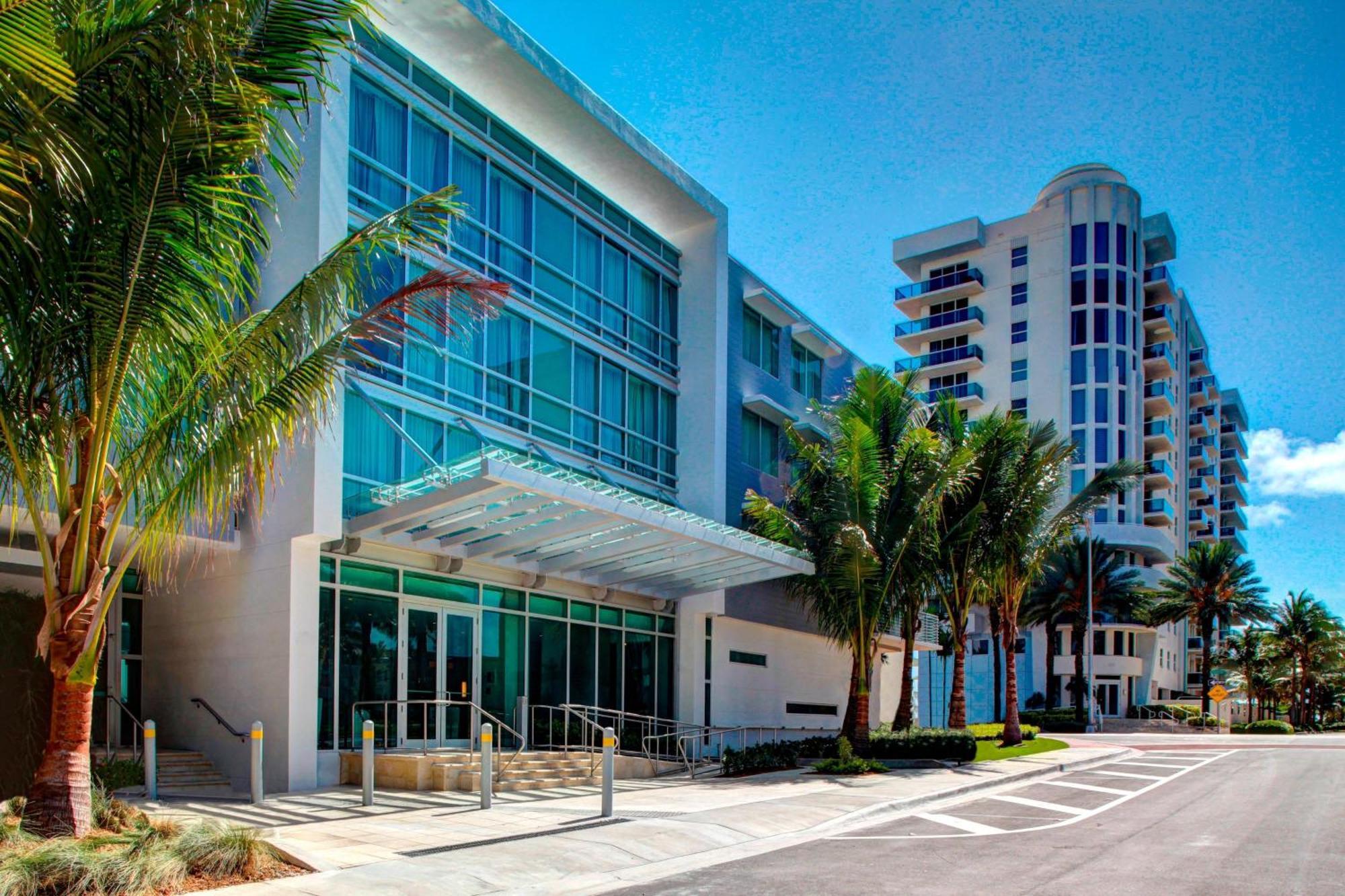 By Marriott Miami Beach Hotel 3*
