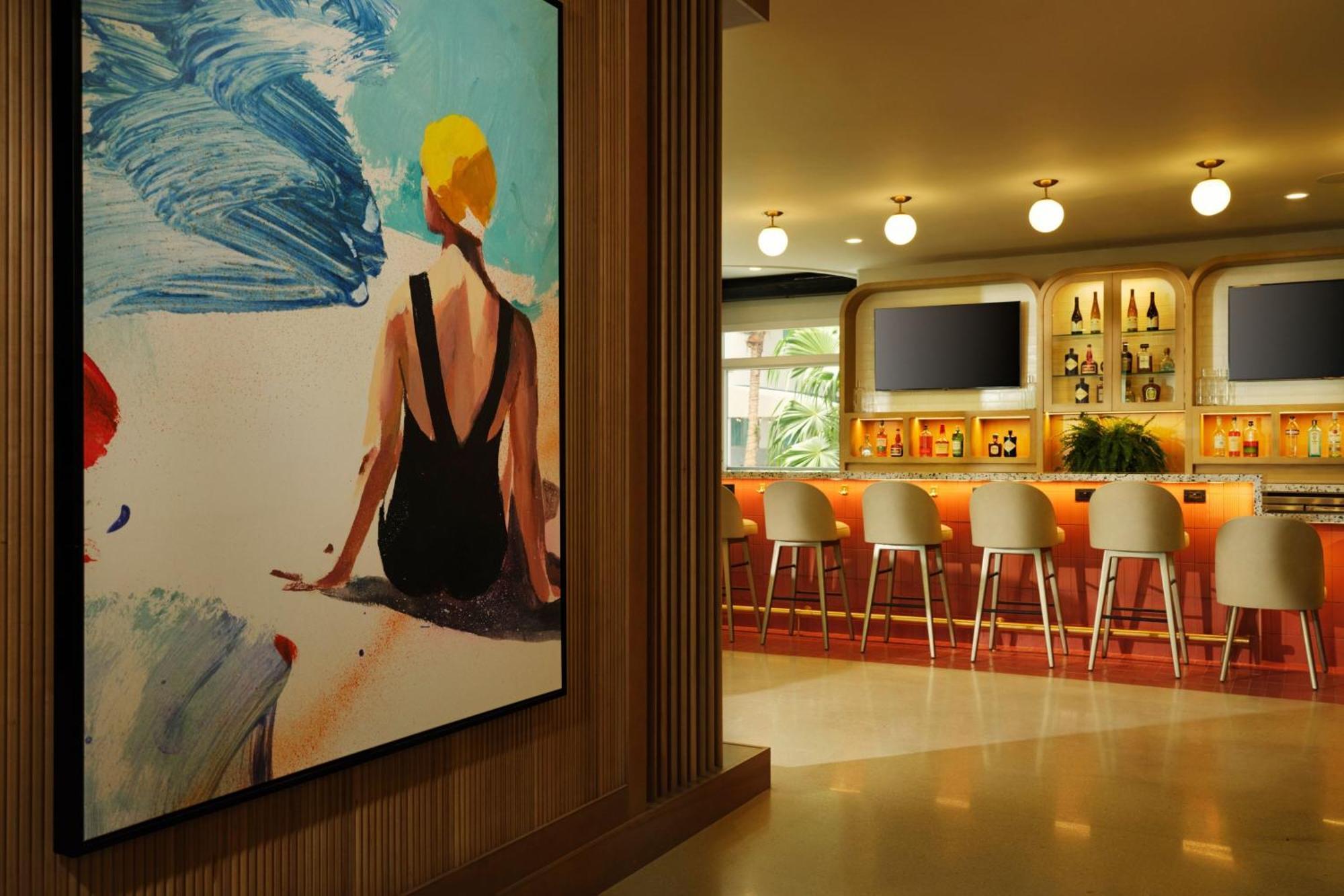 Hotel By Marriott Miami Beach 3*