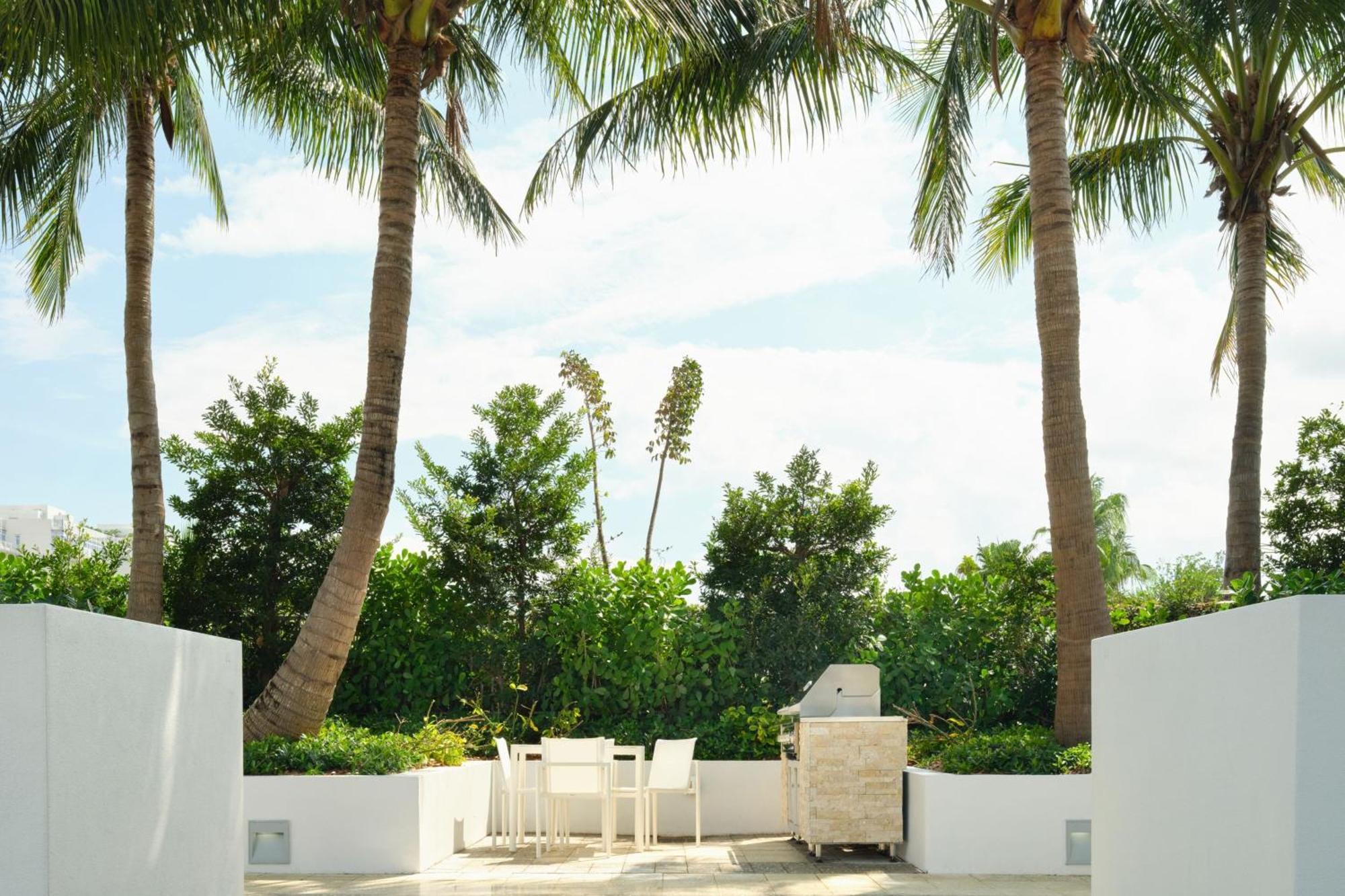 By Marriott Miami Beach Hotel Surfside